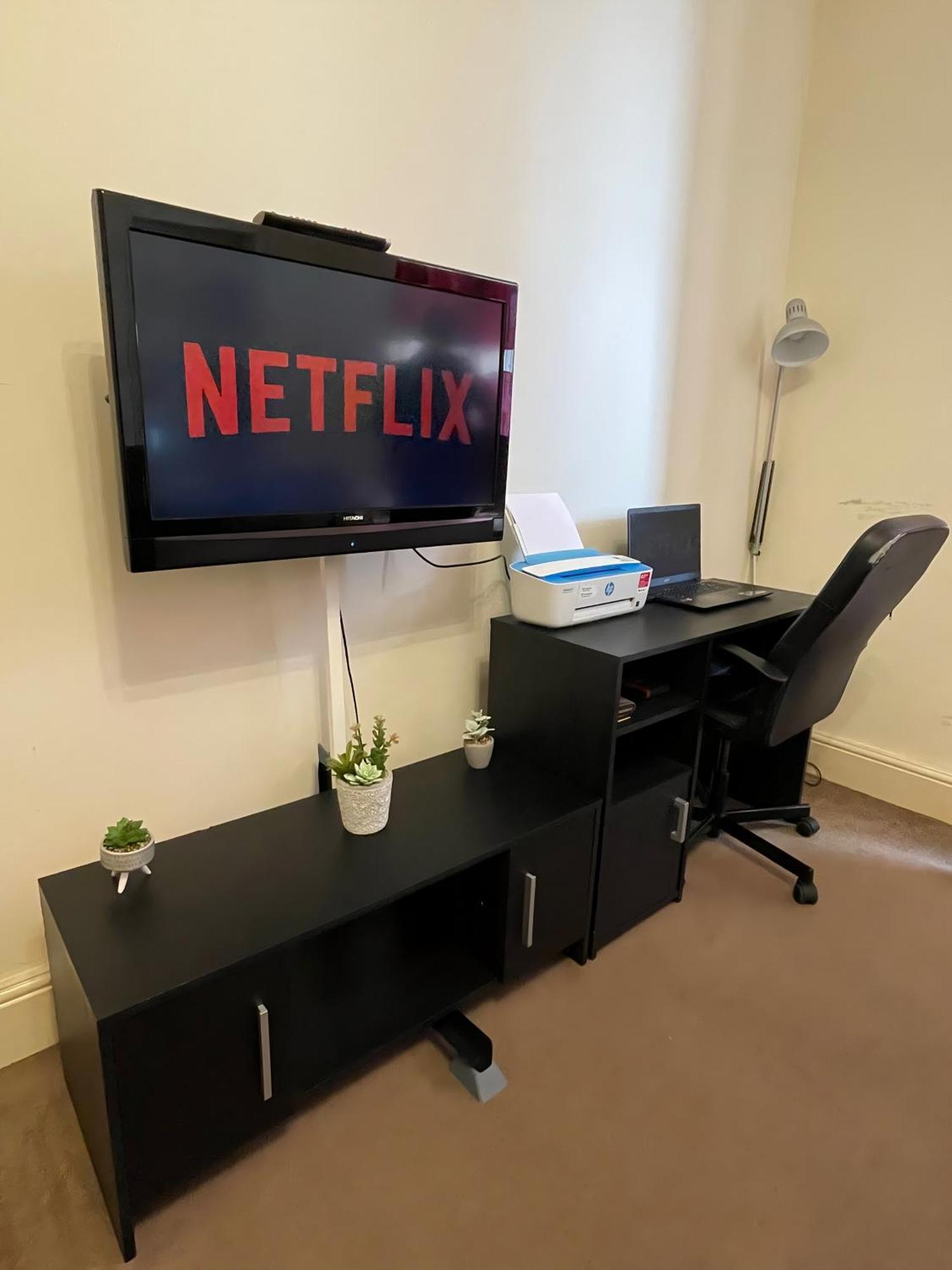 Comfy 2 Bedroom Flat Near Edinburgh City Center Exteriör bild