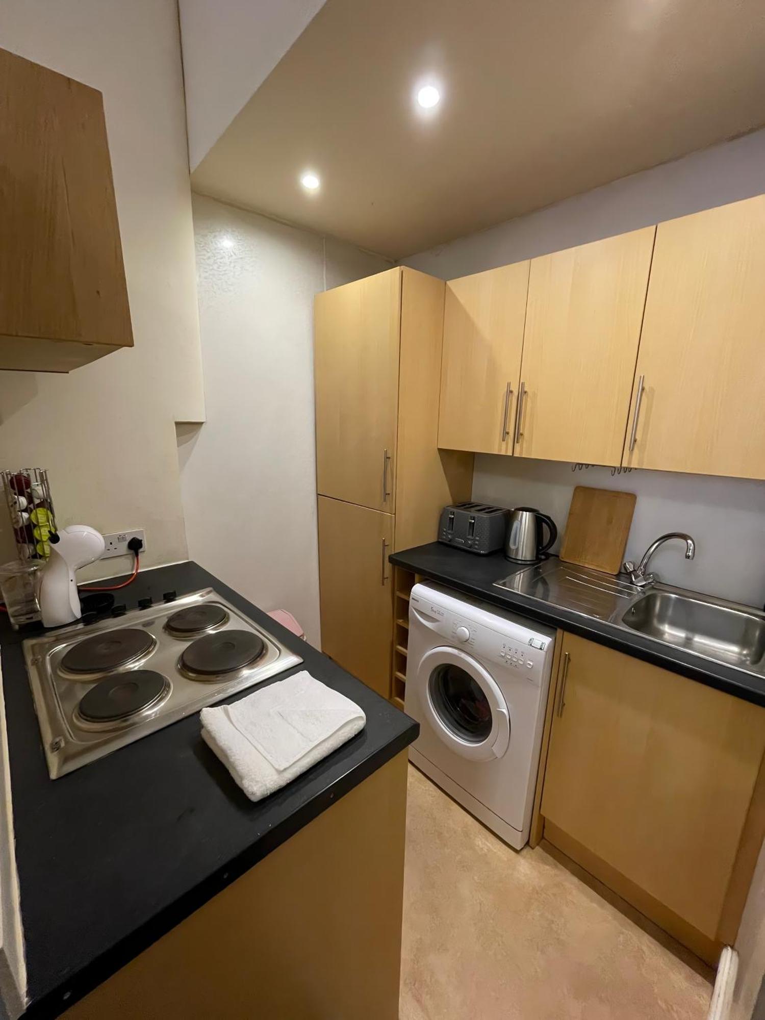 Comfy 2 Bedroom Flat Near Edinburgh City Center Exteriör bild