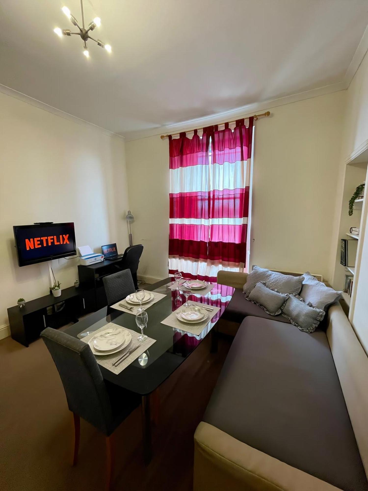 Comfy 2 Bedroom Flat Near Edinburgh City Center Exteriör bild
